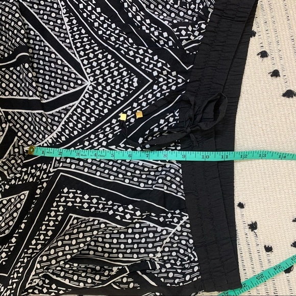 Calvin Klein Black and White Light Weight Pant - Picture 5 of 8